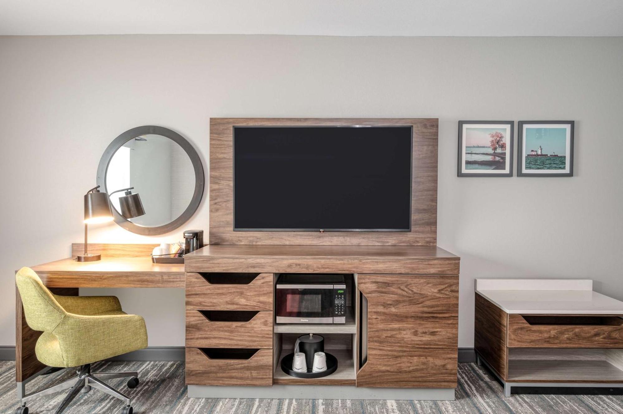 Hampton Inn Cleveland-Airport/Tiedeman Road Brooklyn Extérieur photo