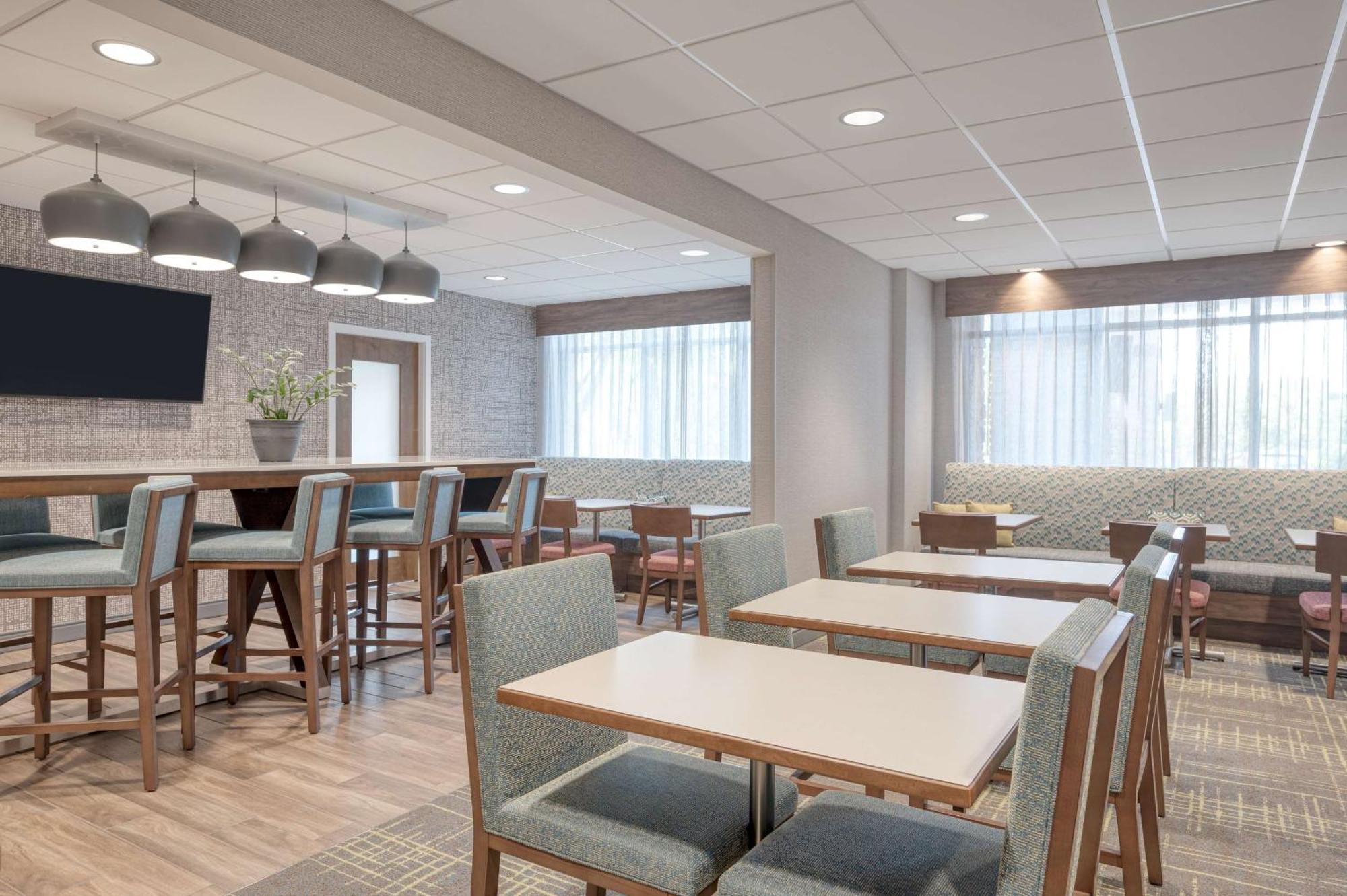 Hampton Inn Cleveland-Airport/Tiedeman Road Brooklyn Extérieur photo